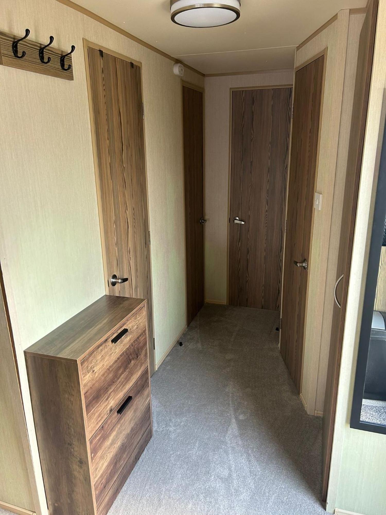 Blue Dolphin Holiday Park Gristhorpe Exterior foto